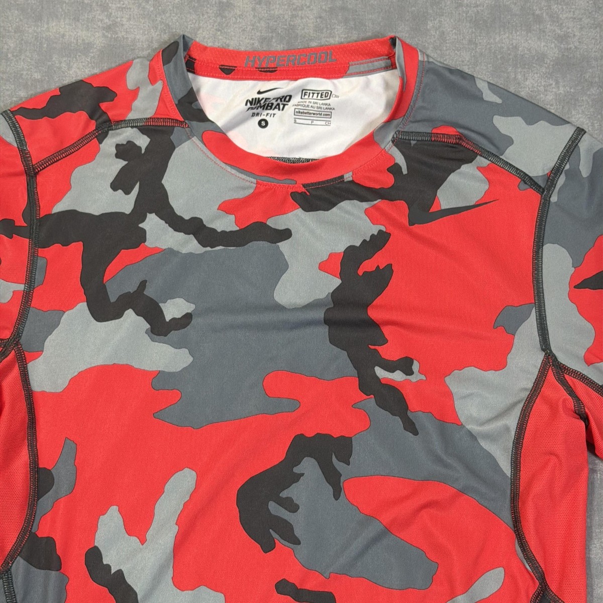 Nike Pro Combat Hypercool Shirt Mens Small Red Camo Fitted