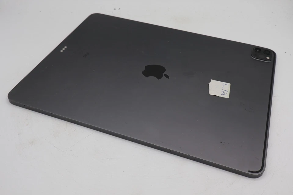 Apple iPad Pro 12,9" 2020 4.Gen 128GB A2232 Grau NO POWER / DEFEKT #5906 - Bild 4 von 4