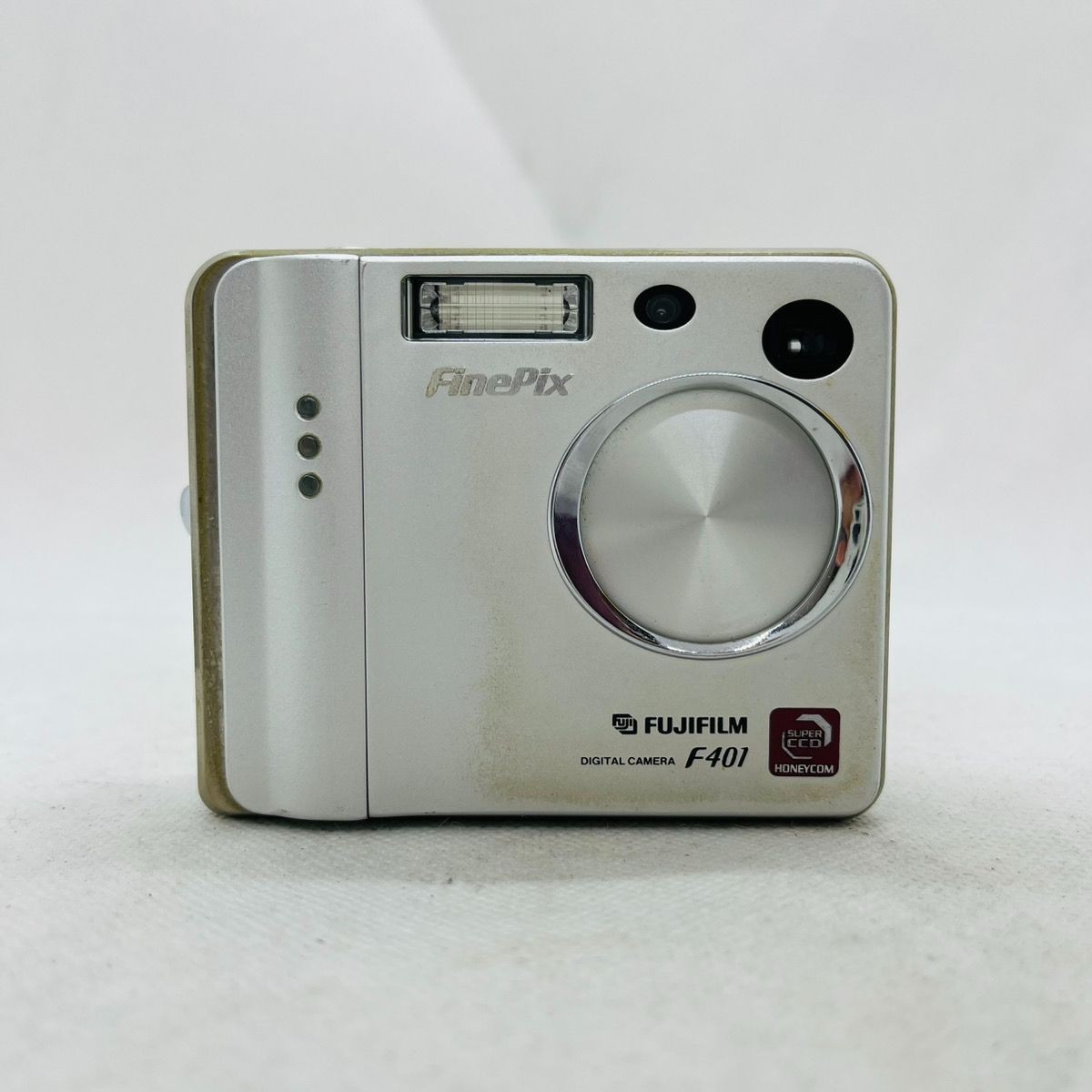 Fujifilm FinePix F Series F401 2.1MP Digital Camera - Metallic