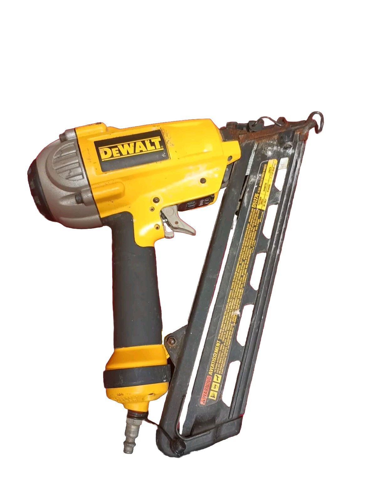 DeWalt D51276 15Gauge Pneumatic 1" 21/2" Angled Finish Nailer