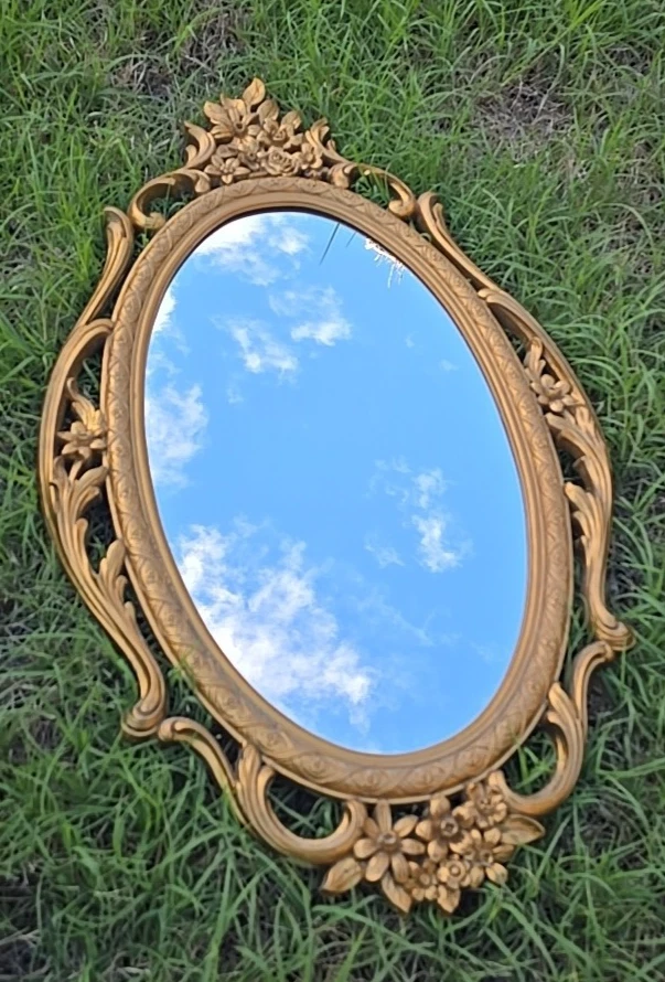 Espejo de pared vintage MCM French Country Syroco dorado pergaminos florece 1965 29" Foto 2 de 4