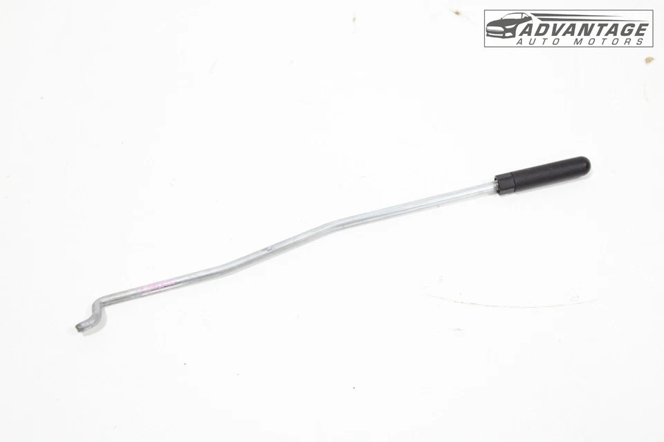 Chevrolet Blazer 2019-2025 barra de cierre de panel de puerta lateral trasera derecha OEM Foto 3 de 4