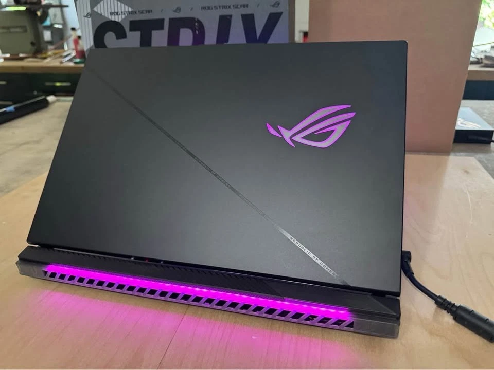 ROG STRIX SCAR 18–i9-14900HX— NVIDIA GeForce RTX 4090 GPU—DDR5 64GB— 2T SSD - Image 4 of 4
