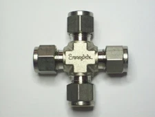 1 - Swagelok Stainless Steel Union Cross Fitting, 3/8" OD Tube, SS-600-4