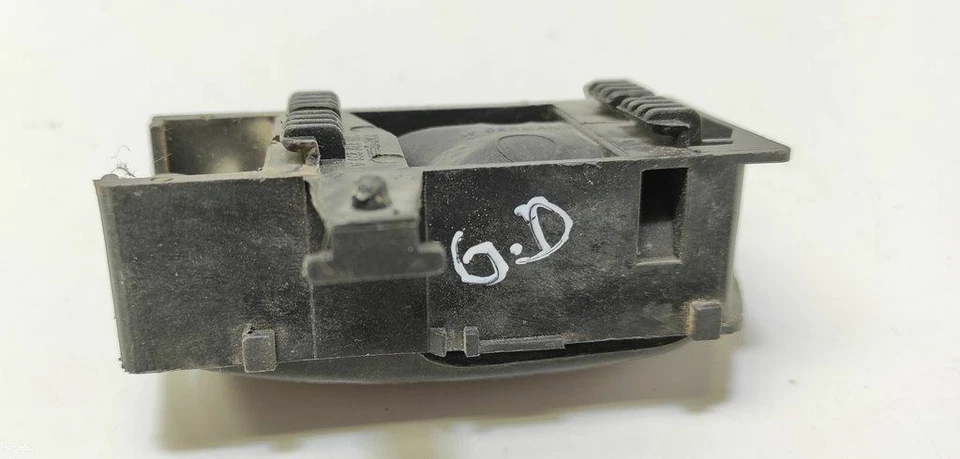 Manija de puerta interior derecha abridor de puerta trasero Volkswagen Jetta II 1991 UST40572 Foto 2 de 4