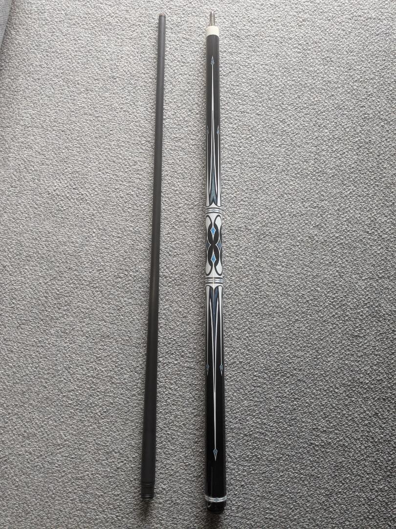 Used: J. FLOWER Billiard Cue 19oz Good Condition with Case From