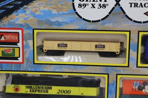 HO Gauge NEW Sealed Shop Rite Millennium Express 2000 Series 4 1999 Train Set - Picture 7 of 15