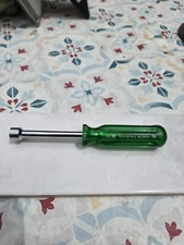 Indestro Super 76 11/32" Nut Driver Made In U.S.A. Hollow Shaft Nut Driver Green