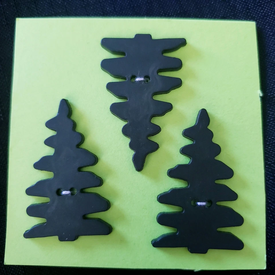 3x Vintage 1⅝" Tree Button Large Dark Green Evergreen Forest Outdoor Nature Wood - Image 2 of 4
