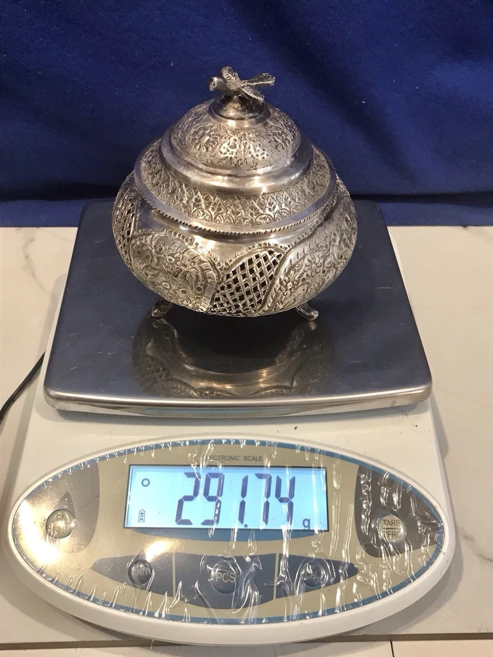 Antiguo cuenco de caramelo grabado a mano hecho a mano 84 plata sólida 291 gramos Foto 2 de 4