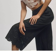 Anthropologie Eyelet Wide Legged Crop Pants Sz 6
