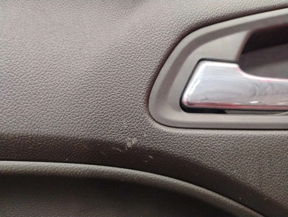 Chevrolet Colorado LH 2015-2022 panel interior de la puerta delantera del conductor negro-H2U Foto 4 de 4