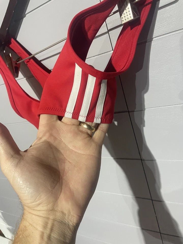 Top de bikini Adidas para mujer - Rojo - Talla XXS - Retro Y2K Vibe - Cremallera frontal Foto 2 de 4