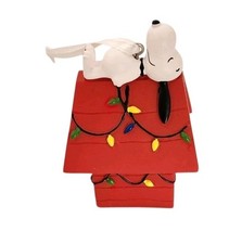 Hallmark Peanuts Christmas Ornament Snoopy Doghouse Lights 1st Place