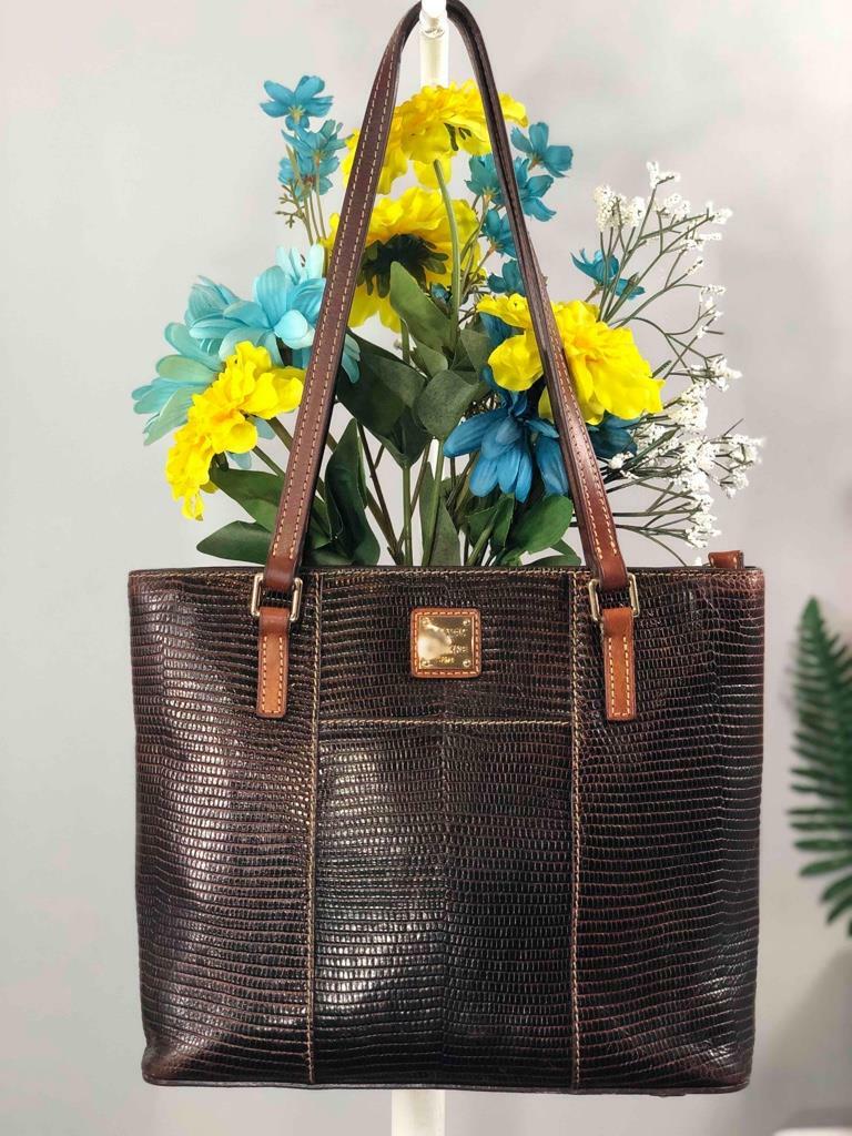 NWT Dooney & Bourke Lizard Embossed Backpack NEW Dooney & Bourke Lizard Emboss Letter Carrier Crossbody  main image 3