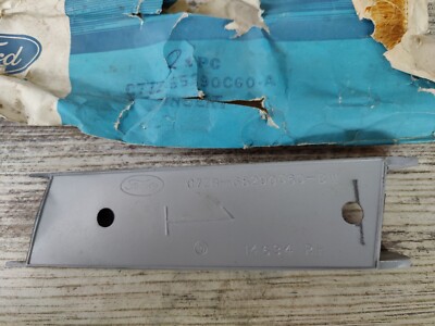 NOS OEM 1967 Mustang Fastback Rear Quarter Side Louvre Insert RH C7ZZ-65290C60-A