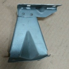 GM ISUZU Radiator Bracket 1-7118580-0