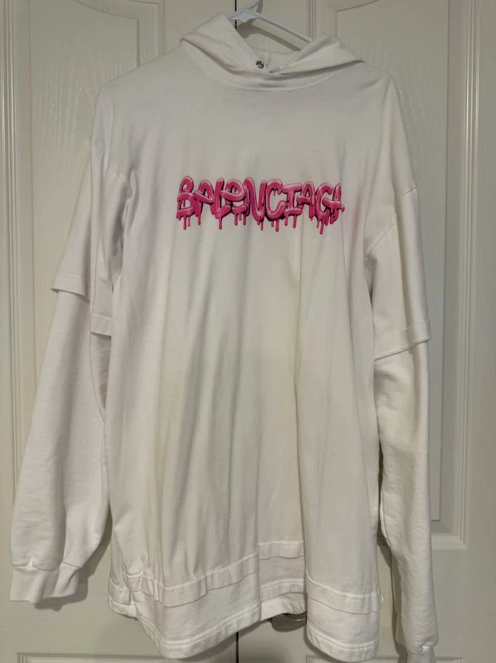 Sudadera con Capucha Balenciaga 2022 Doble Manga Larga Logo Chicle Talla XS Original $1250 Foto 3 de 4