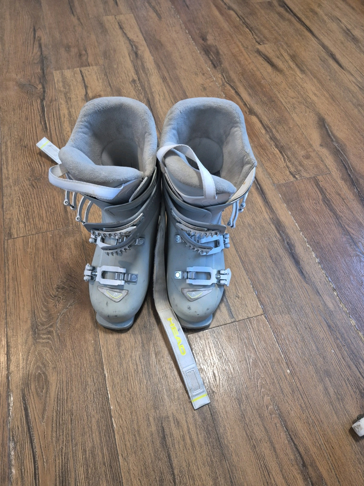 Men's Downhill Ski Boots Size Mondo 25.5 for Performance and Comfort