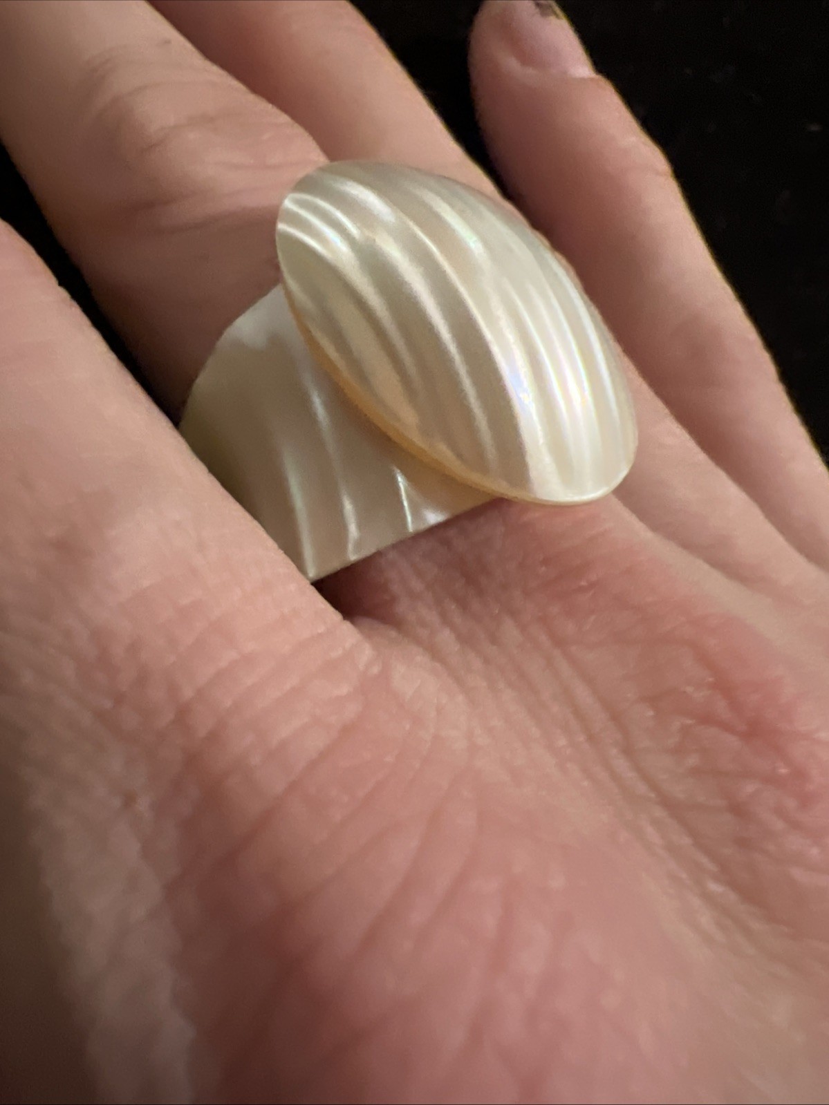 Vintage Solid Shell Statement Ring Size 6.5 - image 2