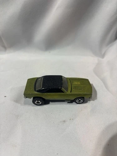Mattel Hotwheels 1982 Vintage ‘67 Camaro Rare Green Metallic