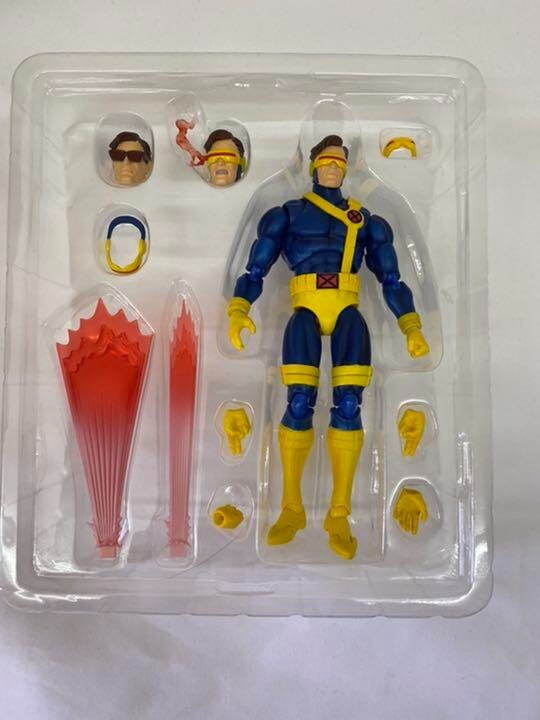 MEDICOM TOY MAFEX X-Men Cyclops Comic Ver. Action Figure