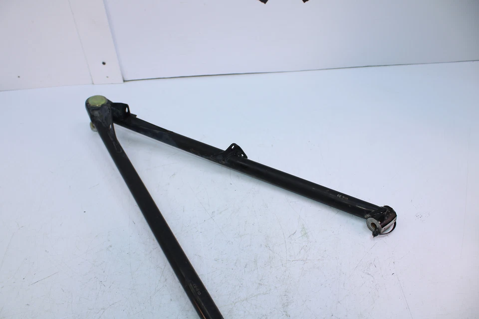 Ski-Doo MXZ 600 TNT 2010 suspensión inferior delantera derecha control brazo A 505072664 Foto 4 de 4