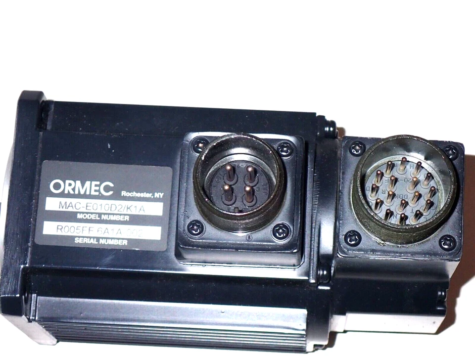 ORMEC AC Servo Motor MAC-E010D2/K1A NEW - Image 3 of 4