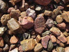 1 livre de saphir et de rubis brut - course à la mine de haute qualité - choux, rochers de culbuteurs