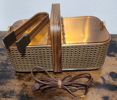 Vintage Salton Hot Basket Warmer Rolls Bread Buns Food Warmer MCM w/Tongs