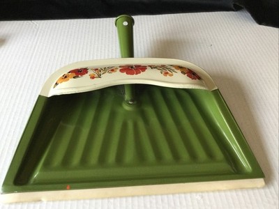 J.V. Reed Green Metal Dustpan w/ Handle & Hanging Hook, Floral Design