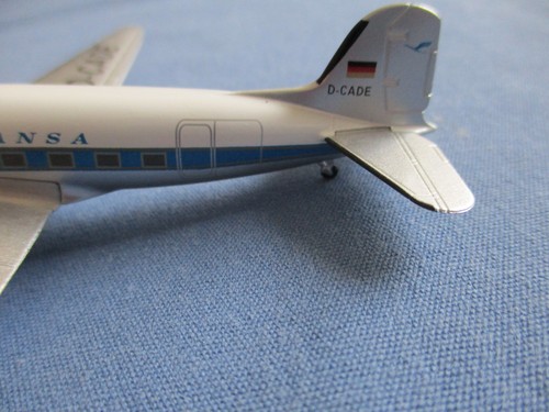 Lufthansa Douglas DC 3 Metall Modell 1:200 - Bild 9 von 11