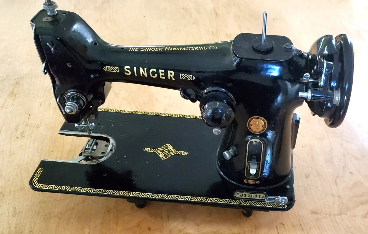 Singer 206 In Collectible Sewing Machines for sale | eBay