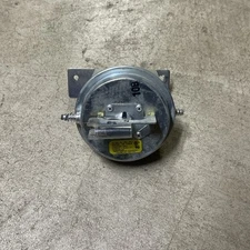 Tridelta FS6076A-1862 HK06NB120 Gas Furnace Air Pressure Switch - Used