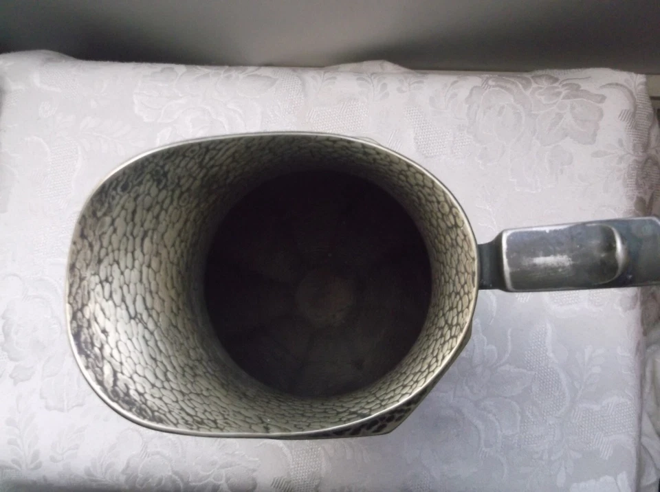 复古 The Hoffman Mfg Co Shefield 质量 W.M. Mounts 10英寸水壶 — 第 4/4 张图片