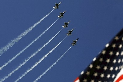 New 5x7 Photo: Fighter Aircraft Thunderbirds in Formation over U.S. Flag