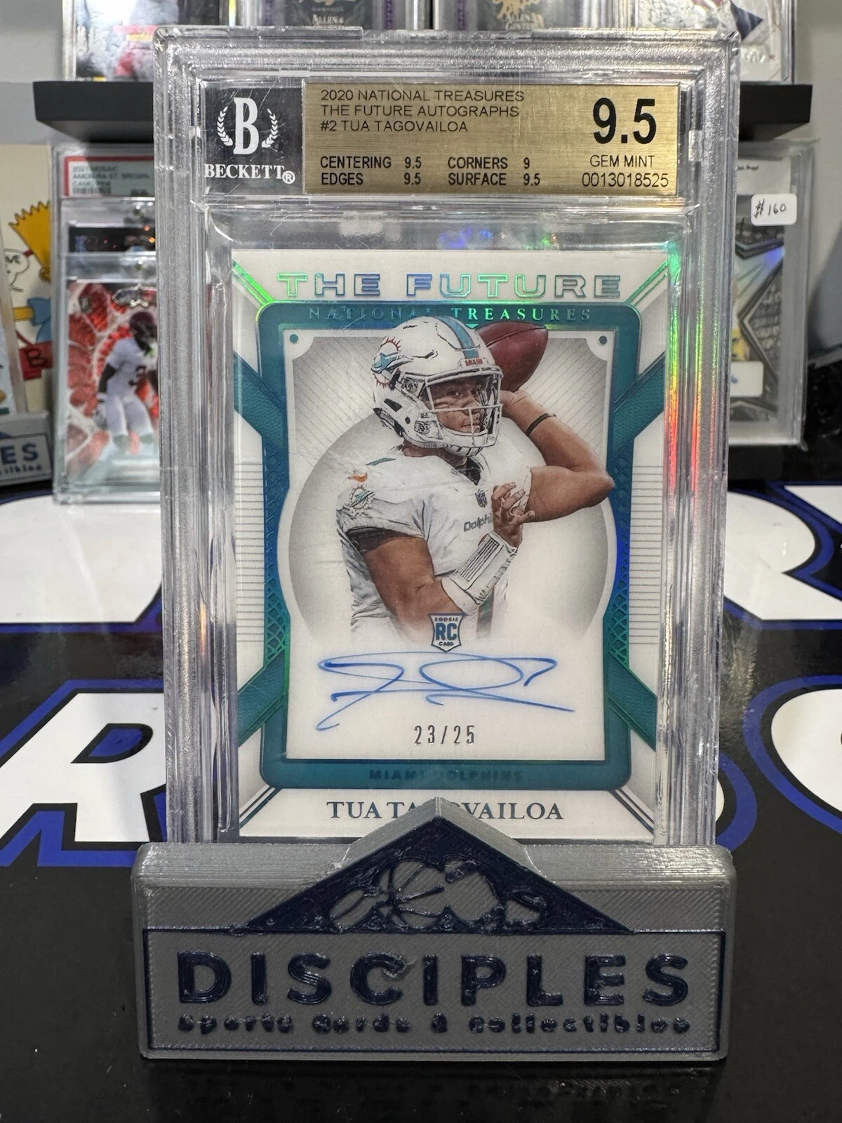 Tua Tagovailoa Panini National Treasures the Future Autographs #TT Base