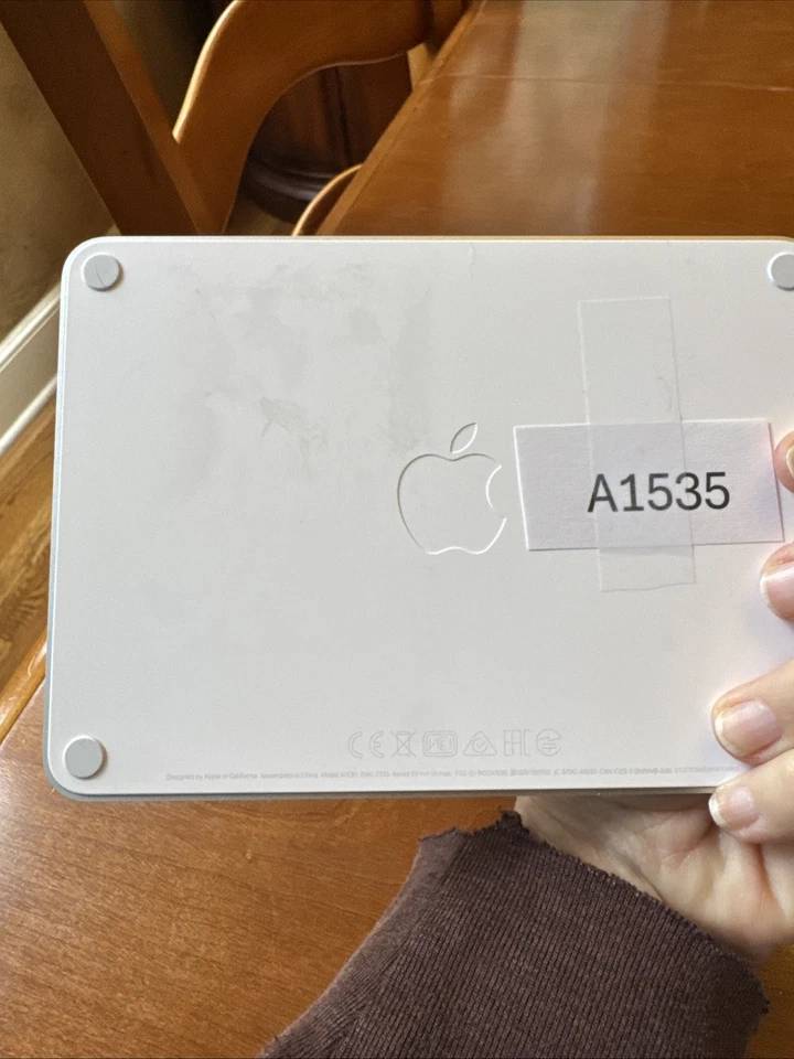 Apple Magic Trackpad 2 A1535 (Bluetooth Enabled Wireless Touchpad) - Image 2 of 4