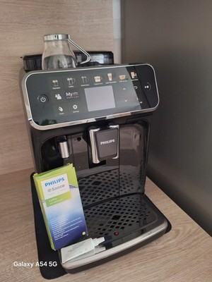 Philips Kaffeevollautomat Series 5400 Latte Go EP5447/90 LatteGo 