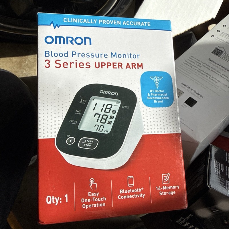 Omron 3 Series Upper Arm Blood Pressure Monitor BP7150-New Sealed