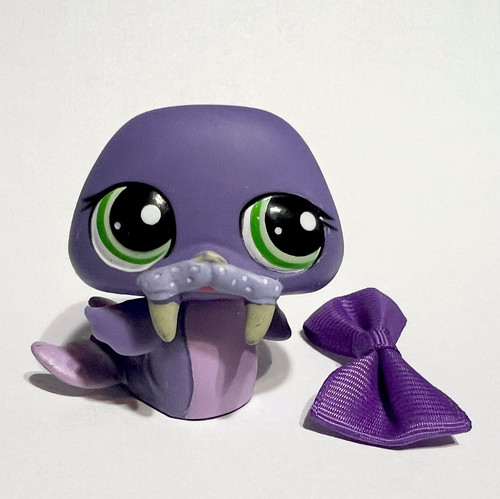 Littlest Pet Shop Singles: Especial Edition Pet #1511 Walrus - Picture 1 of 3