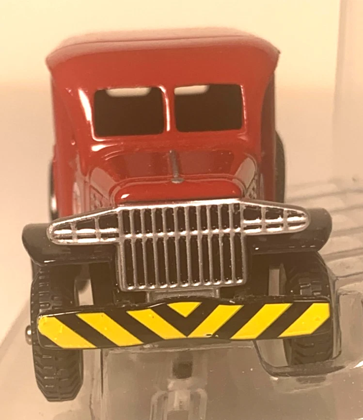 Corgi Dodge WC 54 4x4 rojo escala 1:43 INV# 6012 S3-3 Foto 2 de 3