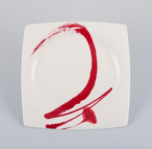 Paint It Red Collection - Red Vanilla, Royal Fine China, eight lunch plates - Picture 2 of 4
