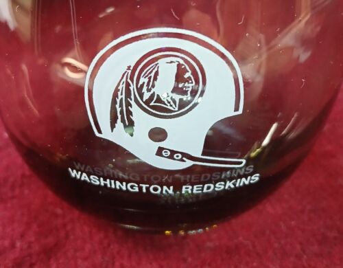 Bicchiere da whisky vintage Washington Redskins NFL 3" fumè lowball vetro Rolly Po - Foto 2 di 14