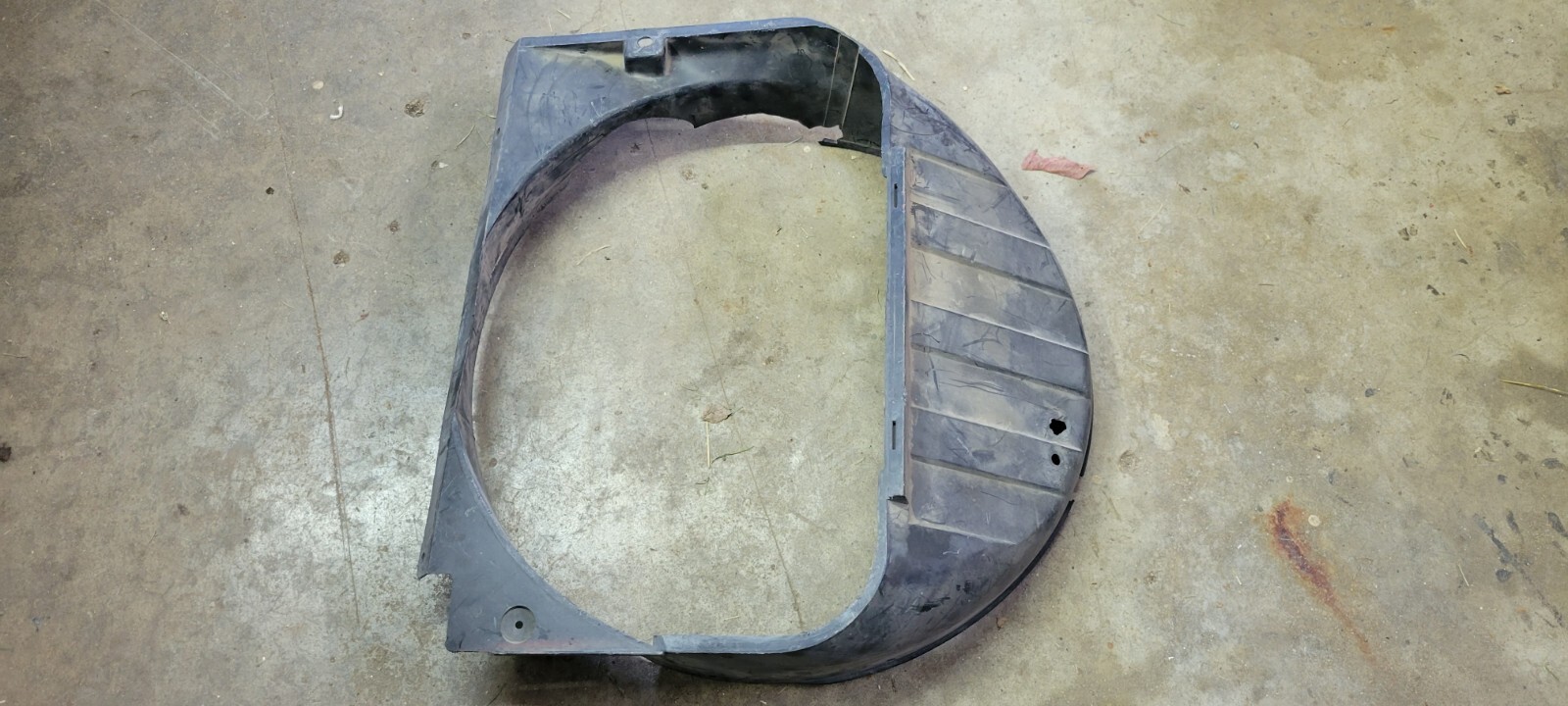 19841986 Nissan 300ZX Z31 Radiator Fan Shroud Cover eBay