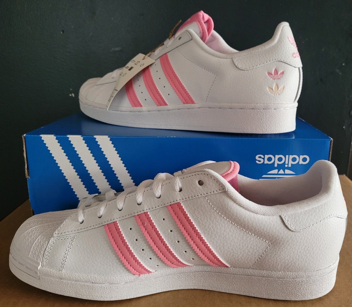 adidas Superstar ピンクホワイト 24.5〜25 新品未使用箱付 Amazon.com | Adidas Superstar Shoes Women's, White, Size 6