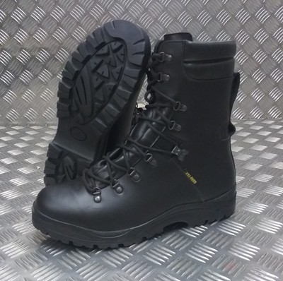 army boots cold weather