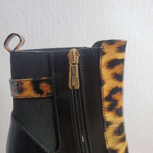 NEW Cape Robbin Heeled Leopard Combat Boots with Gold Buckles Size 8 - Picture 5 of 9