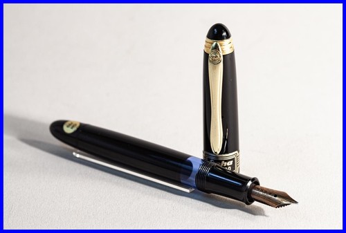 GEHA N° 790 in BLACK & GOLD fountain pen with OM 585 gold nib with patina - Picture 3 of 8