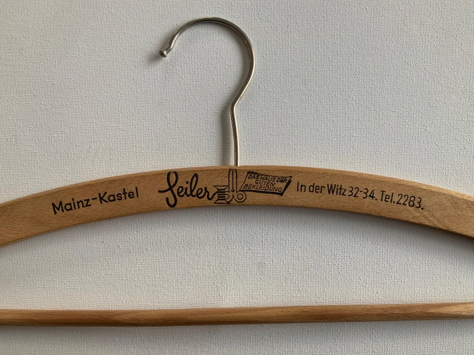 Antigo cabide de roupas alemão de madeira MAINZ-KASTEL autêntico raro em excelente estado usado - Imagem 2 de 4